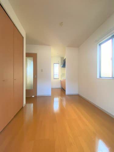 ハッピープレイス　Ｃ 202号-3