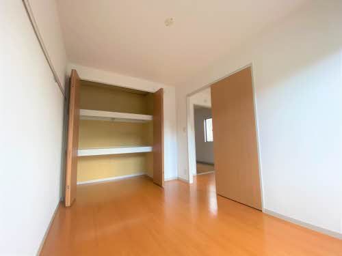 ハッピープレイス　Ｃ 202号-4