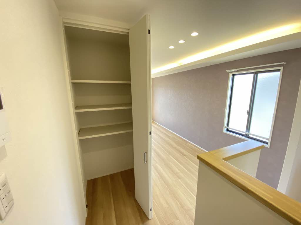 ファミール Ⅱ 201号-12