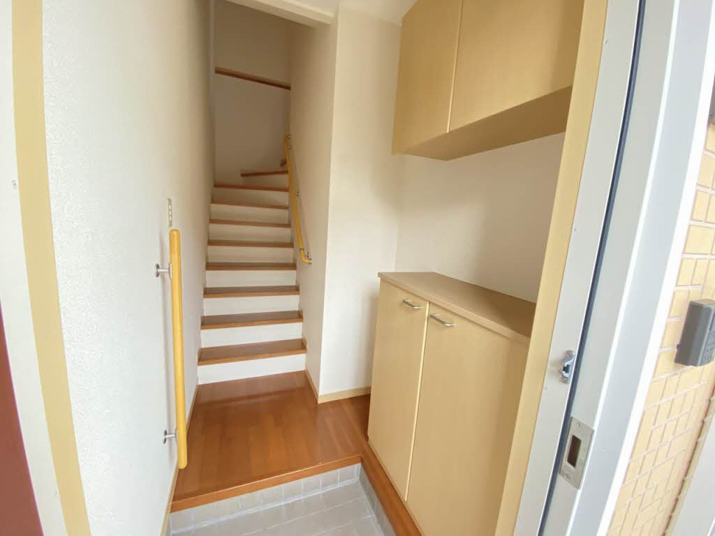 サングリ－ンＢ 202号-5