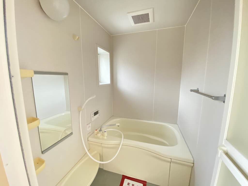 サングリ－ンＢ 202号-6