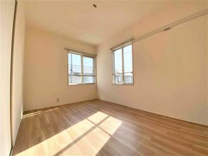 エステート岡ノ城C 202号-5