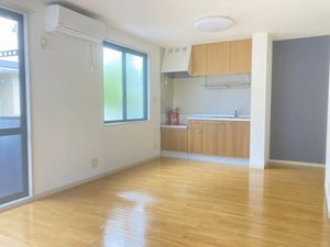 ディアス富田 102号-2