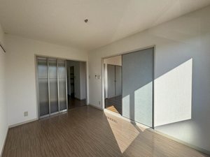 ディアス日和田Ａ 202号-2