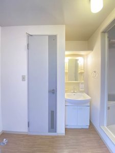 サンクス　Ｅ 203号-8