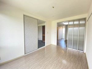 サンクス　Ｅ 203号-13