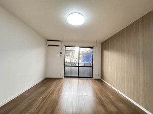 ジュネス リュウ 202号-1