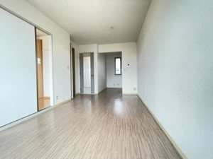 プレジオ石堂　Ｂ 202号-3