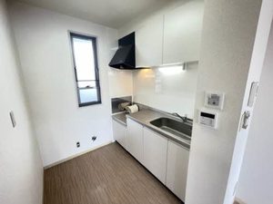 プレジオ石堂　Ｂ 202号-9