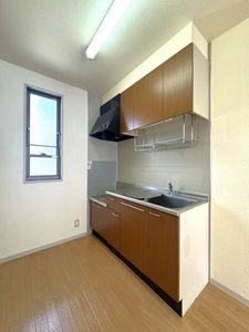 プレッセ山根A 101号-8