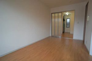 プレッセ山根Ｇ 202号-3