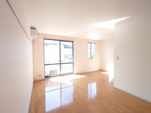 メゾンＡＳＡＨＩ 102号-2