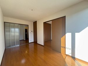 ロイヤルバレーⅡＡ 103号-2