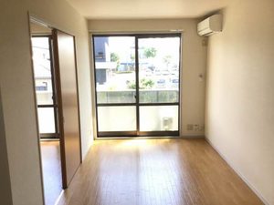 シャーメゾン若葉A 201号-2