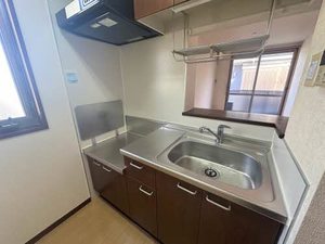 ソレイユ堤 103号-8