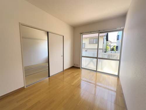 メゾンフォンテーヌ 103号-2