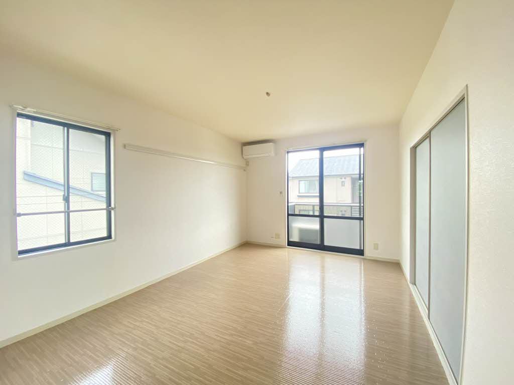 リバーサイド古川 B 202号-2