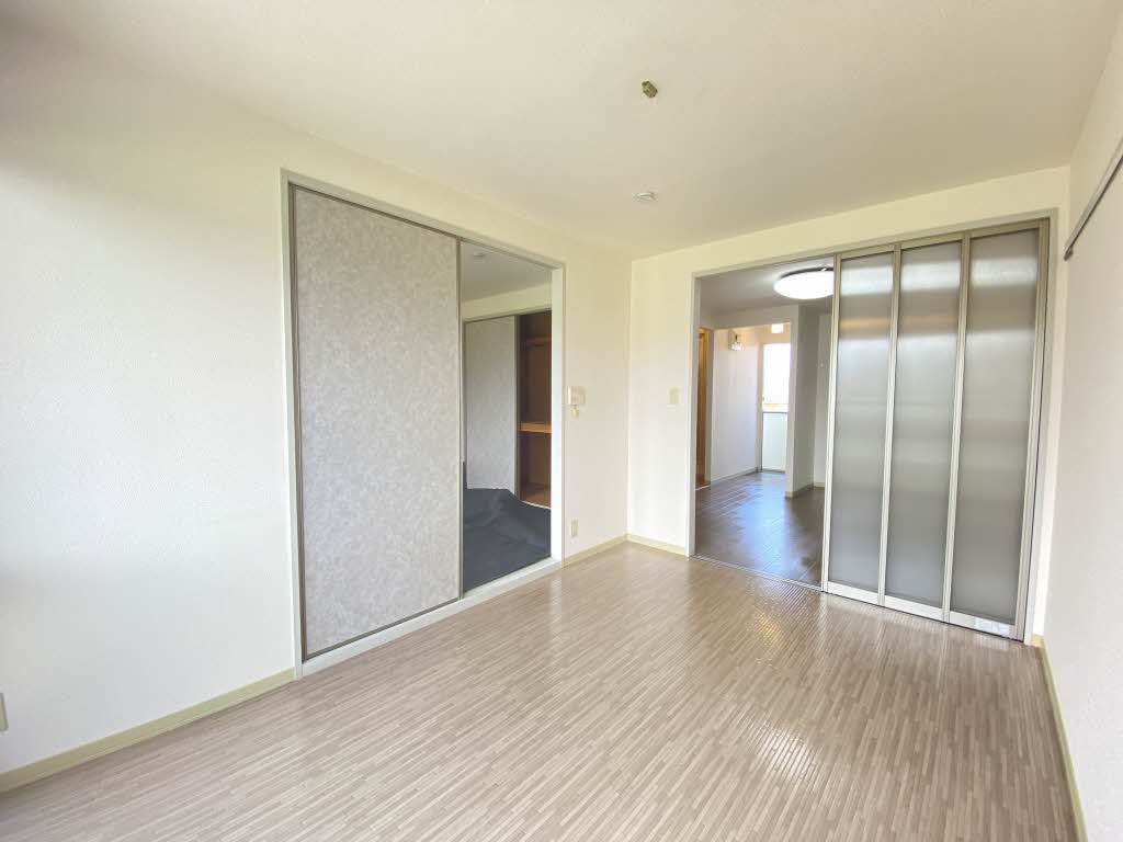 サンクス　Ｅ 203号-13