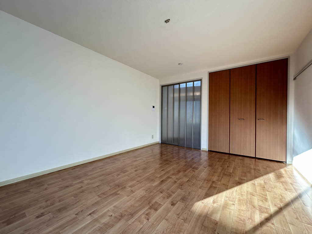 ジュネス リュウ 203号-2