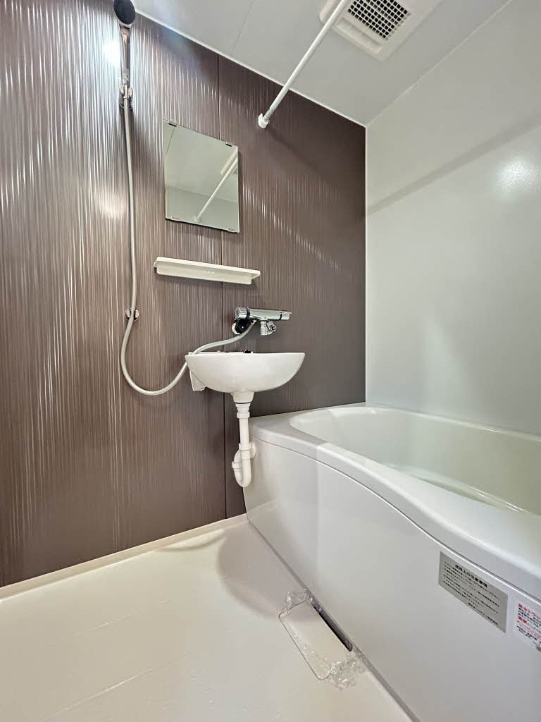 ジュネス リュウ 203号-4