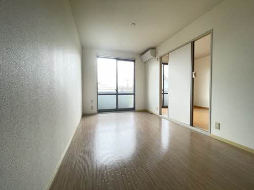 プレジオ石堂　Ｂ 202号-2