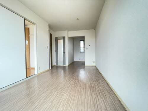 プレジオ石堂　Ｂ 202号-3