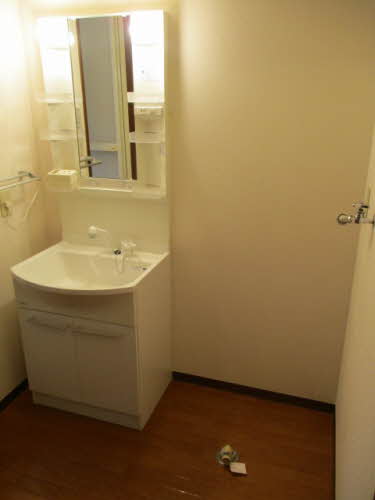 ドエル金勝寺　Ｂ 202号-6