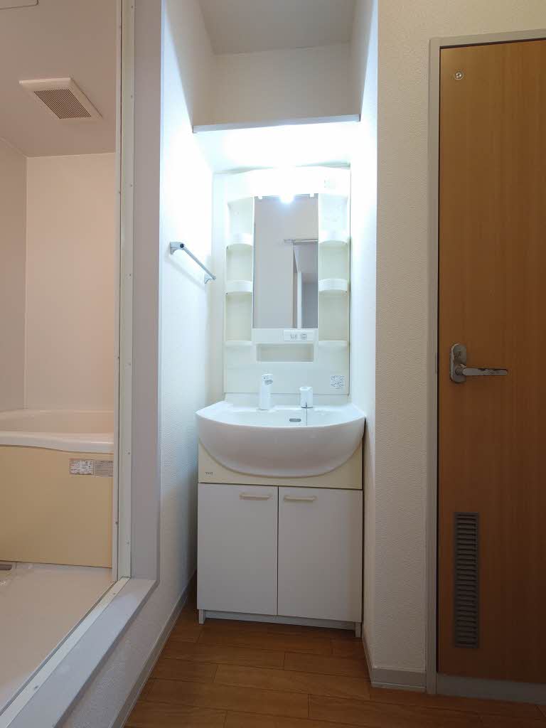 ビューパレーマルキ五番館 102号-8