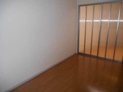 アースヴィレッジ 101号-11