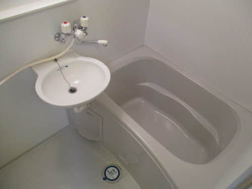 プレッセ山根Ｅ 203号-6