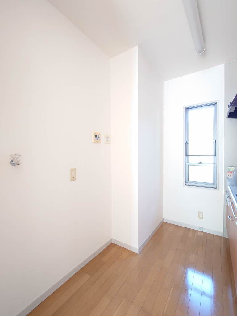 メゾンＡＳＡＨＩ 102号-7