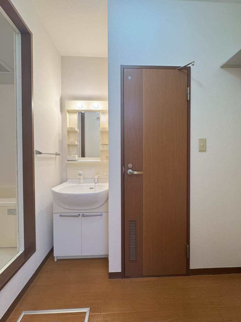 ロイヤルバレーⅡＡ 103号-11