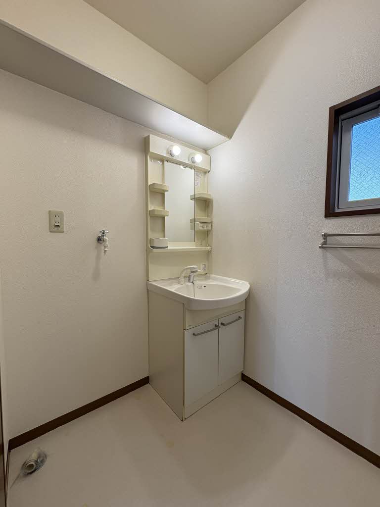 インターヴィレッジB 102号-8