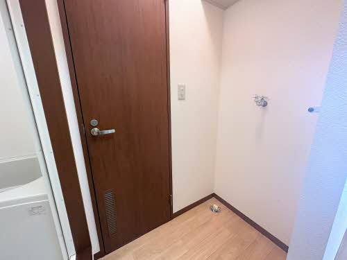 インターヴィレッジE 202号-10