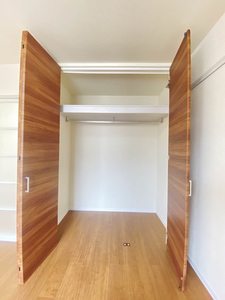 リンバ・イスタナ 202号-6