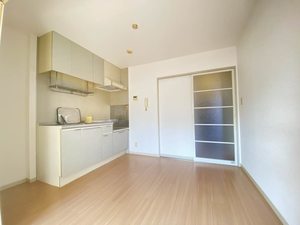 リバーサイド A 201号-4