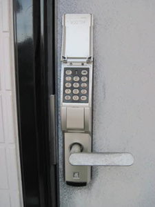 ロイヤルレジデンスB 202号-3