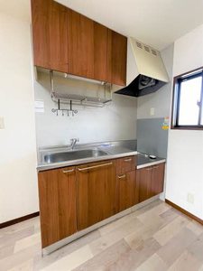 レジデンス２１Ⅲ 102号-5