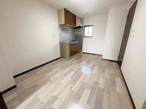 レジデンス２１Ⅲ 102号-6