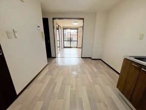 レジデンス２１Ⅲ 102号-7