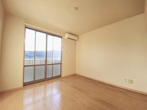 グリュック　レーベン 203号-2