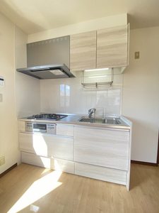 コーポヤナイＥ 202号-3