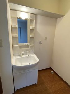 スカイ・リバーB 201号-10