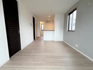 バリュージュ桜井町Ａ 102号-2