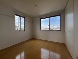 フィールドトップＥ 203号-7