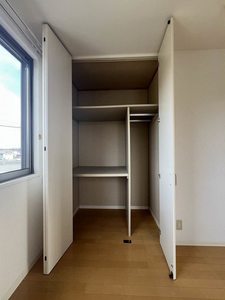 フィールドトップＥ 203号-8