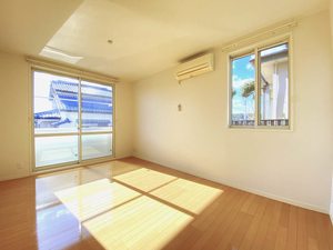 メゾン ド アルシオネ 103号-2