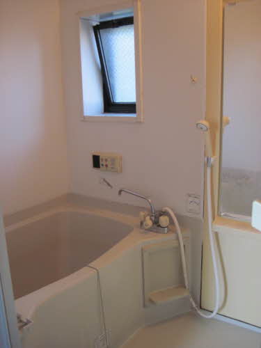 ロイヤルレジデンスB 202号-7