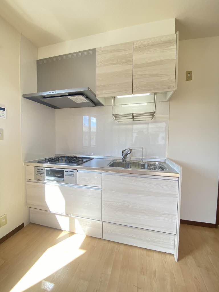 コーポヤナイＥ 202号-3