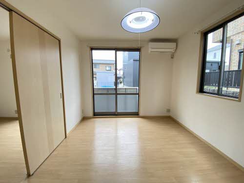 バリュージュ本陣 102号-2